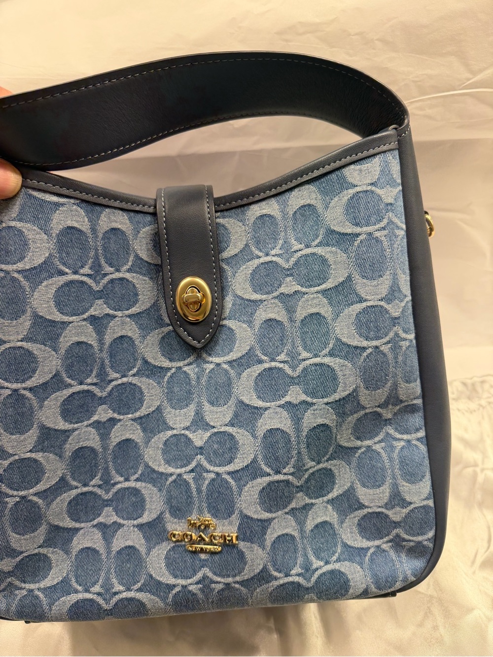 Coach Outlet Hadley Convertible Crossbody Bag In Signature Denim - Picture 3 of 11